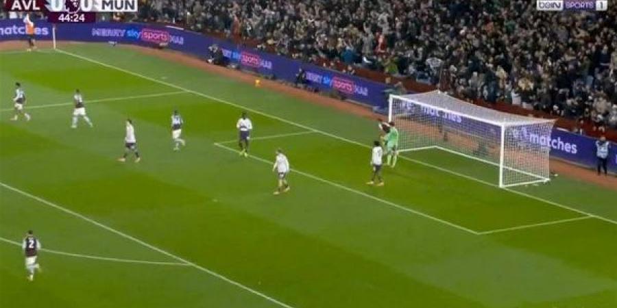 أستون
      فيلا
      يهزم
      مانشستر
      يونايتد
      في
      الدوري
      الإنجليزي
      ويواصل
      ملاحقة
      السيتي
      وآرسنال