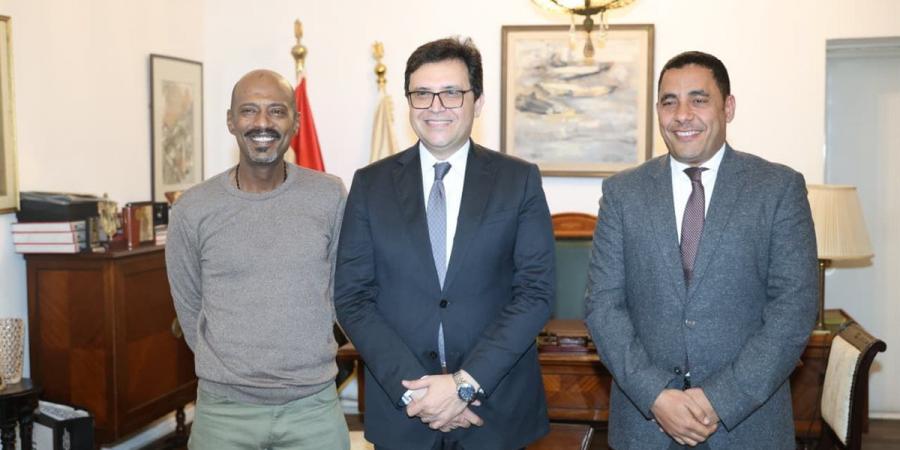 هنو:
      وزارة
      الثقافة
      تدعم
      المبادرات
      الجادة
      التي
      تسهم
      في
      نشر
      الوعي
      وتعزيز
      الهوية