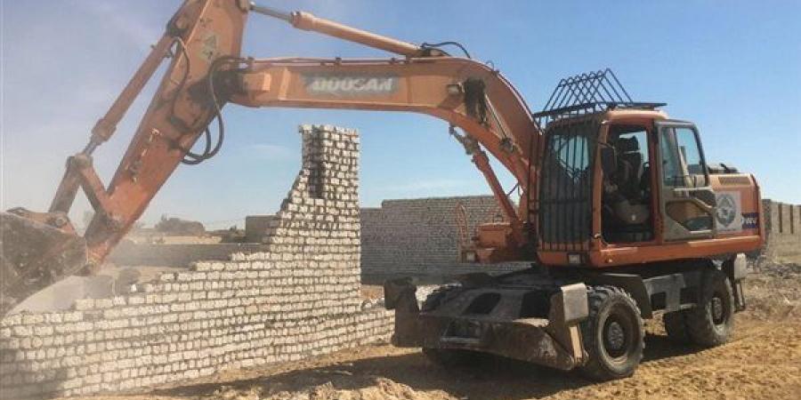 أجهزة
      المدن
      الجديدة
      تنفذ
      حملات
      إزالة
      التعديات
      ومخالفات
      البناء
      واسترداد
      الأراضي
      المخالفة