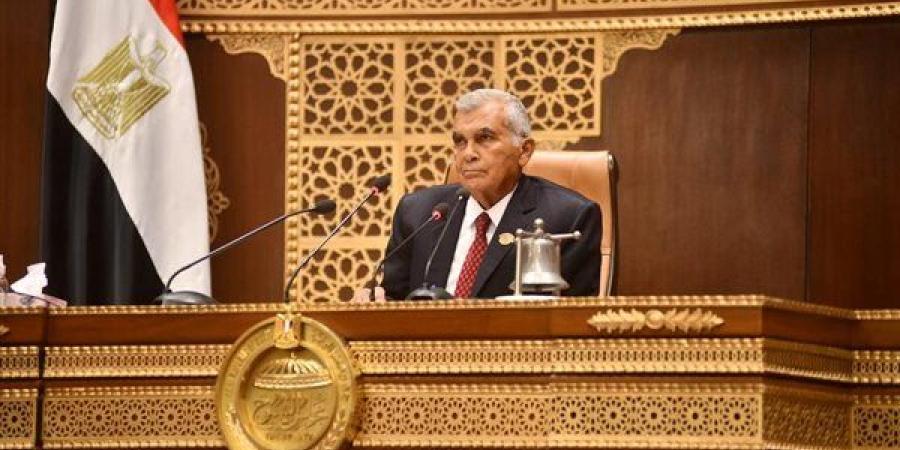 "رئيس
      الشيوخ"
      يهنئ
      السيسي
      والشعب
      المصري
      بالعام
      الميلادي
      الجديد