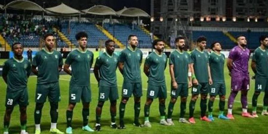 بدون
      راحة..
      الاتحاد
      السكندري
      يواصل
      تدريباته
      الجماعية
      أستعدادا
      لمواجهة
      كهرباء
      الإسماعيلية