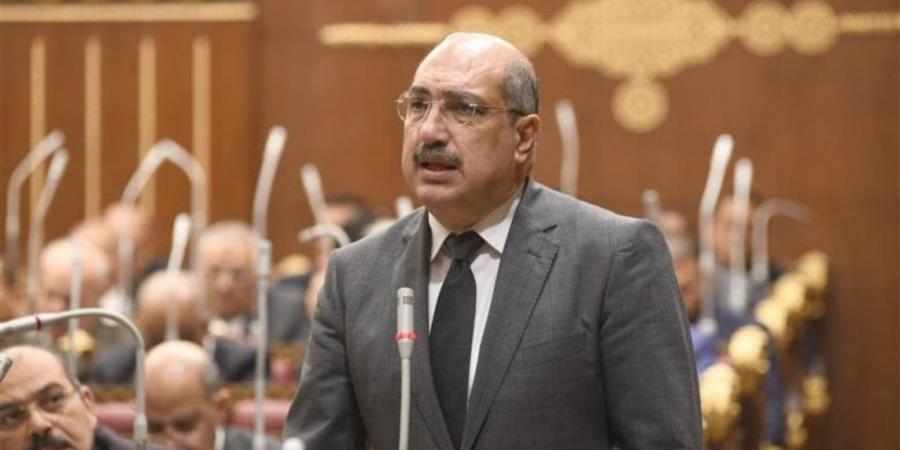 برلماني:
      تعديل
      قانون
      نقابة
      المهن
      الرياضية
      يكرس
      ولاية
      الدولة
      على
      المهن
      الحرة