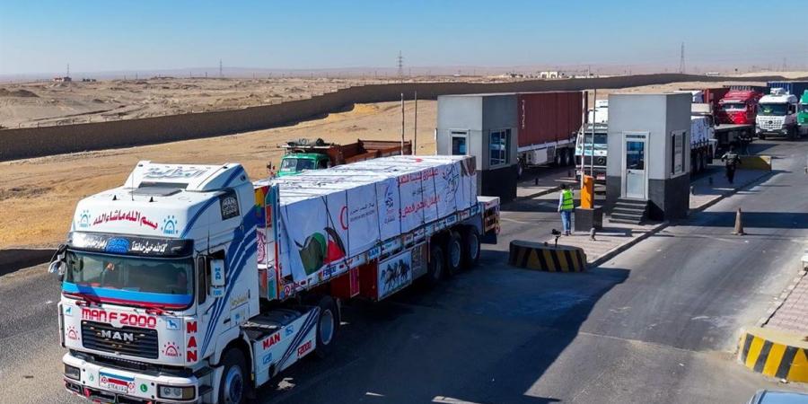 صندوق
      تحيا
      مصر
      يطلق
      قافلة
      محُملة
      بـ
      350
      طن
      من
      المساعدات
      لغزة