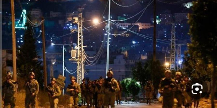 الاحتلال
      الاسرائيلي
      يقتحم
      بلدة
      سلواد
      شرق
      رام
      الله