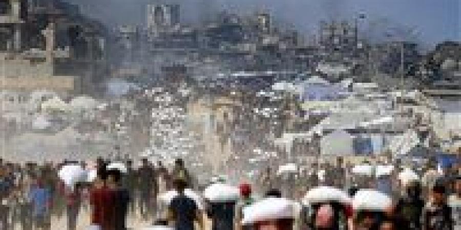 منهم
      نساء
      وأطفال
      ومسنّون|«الأكبر
      من
      نوعها»..
      مأساة
      جديدة
      للتهجير
      في
      القدس
      الشرقية