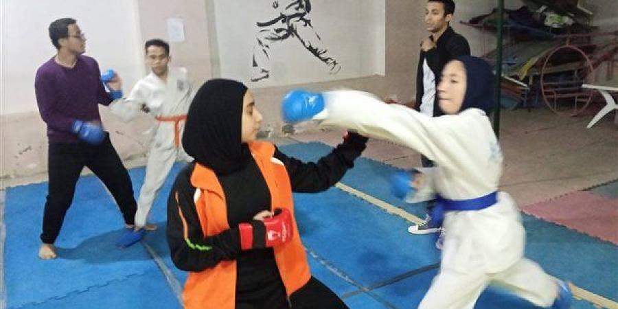 تدريب
      الكاراتيه
      لآنسات
      مركز
      شباب
      الفضالي
      بالاسكندرية