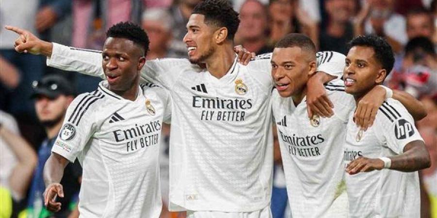 أسطورة
      ريال
      مدريد
      يعلق
      الأوضاع
      داخل
      الملكي
