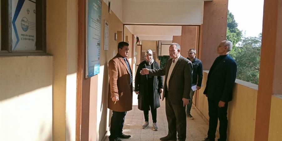 مدير
      تعليم
      أسيوط
      يفجر
      متابعة
      ميدانية
      حاسمة
      بمدارس
      الطوابية
      التعليمية