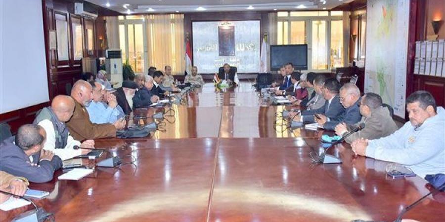 الأقصر
      تستعد
      لتنفيذ
      التجربة
      «صقر
      162»
      لمجابهة
      الأزمات
      والكوارث