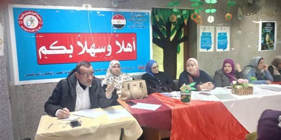 وحدة
      التواصل
      ودعم
      المعلمين
      بالغربية
      تنظم
      السمينار
      «seminar»
      الدوري
      لدعم
      الإبداع