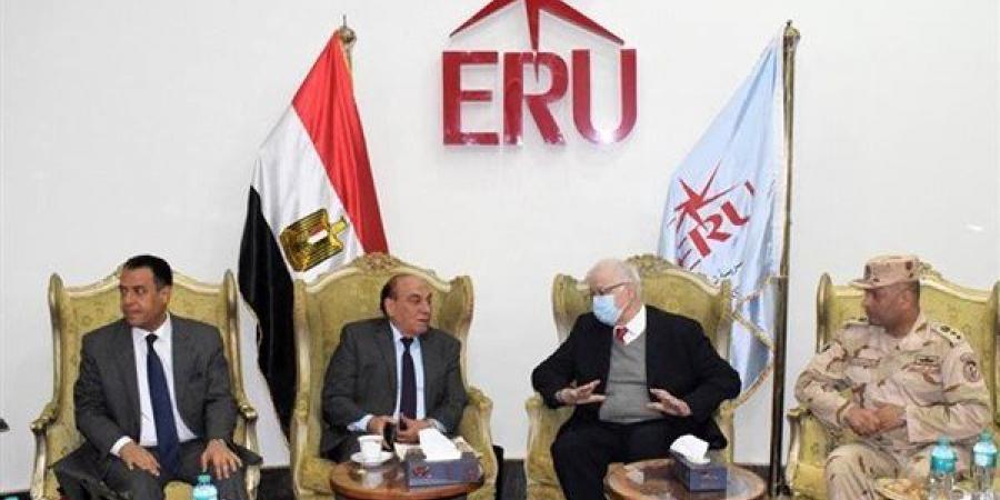 سمير
      فرج
      يكشف
      تصدى
      مصر
      للمؤامرات
      في
      الجامعة
      المصرية
      الروسية