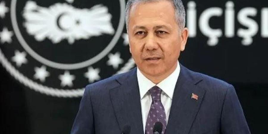 وزير
      الداخلية
      التركي:
      توصلنا
      إلى
      حطام
      طائرة
      رئيس
      أركان
      المجلس
      الرئاسي
      الليبي