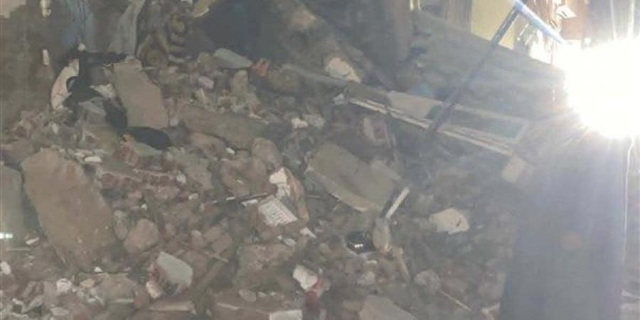 عاجل..
      انهيار
      عقار
      سكني
      من
      4
      طوابق
      بمنطقة
      إمبابة