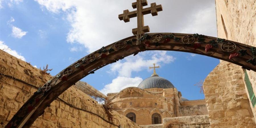 ننشر
      رسالة
      بطاركة
      كنائس
      في
      القدس
      بمناسبة
      عيد
      الميلاد
      المجيد