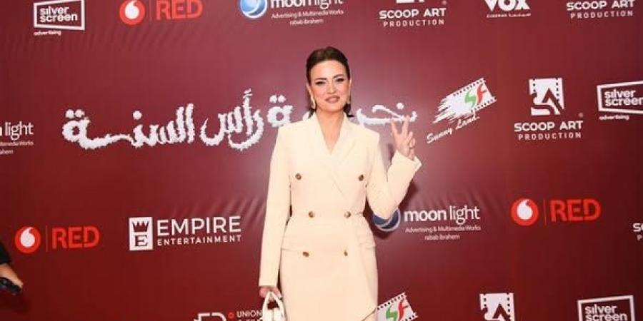 صورة
      ريهام
      عبد
      الغفور
      تشعل
      حوارا
      مجتمعيا
      على
      مواقع
      التواصل