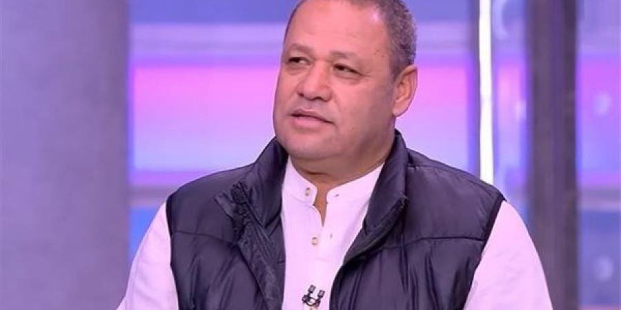 ضياء
      السيد:
      أحمد
      "ابني"
      وراء
      اكتشاف
      مرموش
      وضمه
      لمنتخب
      مصر