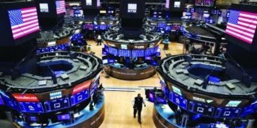 استقرار
      مؤشرات
      الأسهم
      الأمريكية
      قبيل
      عطلة
      عيد
      الميلاد