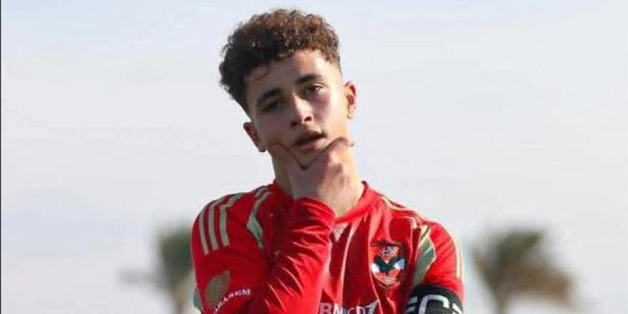 تعطل
      التأشيرة
      يهدد
      انتقال
      بلال
      عطية
      إلى
      هانوفر
      الألماني