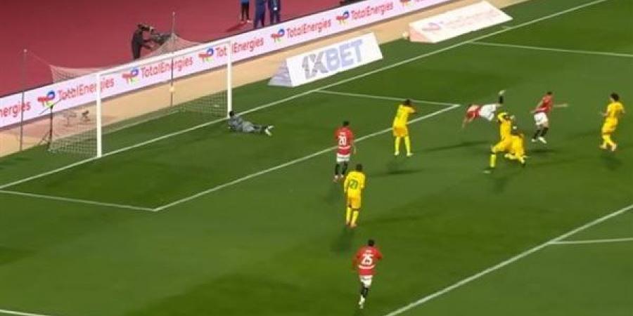 هل
      تسبب
      محمد
      صلاح
      في
      إصابة
      مصطفى
      محمد
      ؟
      ..
      منتخب
      مصر
      يوضح