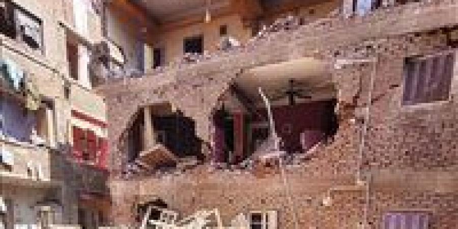 بعد
      كارثة
      إمبابة..
      انهيار
      جزئي
      لعقار
      في
      وراق
      العرب