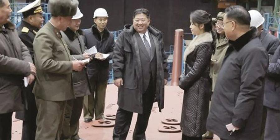 كوريا
      الشمالية
      تتقدم
      فى
      بناء
      غواصة
      نووية
      و«كيم»
      يحذر
      سيول
      وواشنطن