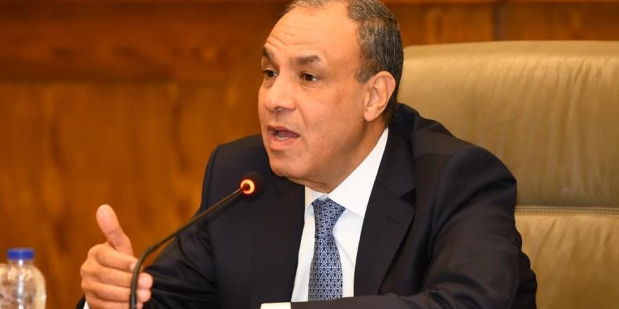 وزير
      الخارجية
      يجتمع
      مع
      أعضاء
      لجنة
      حقوق
      الإنسان
      والتضامن
      الاجتماعي
      بمجلس
      الشيوخ