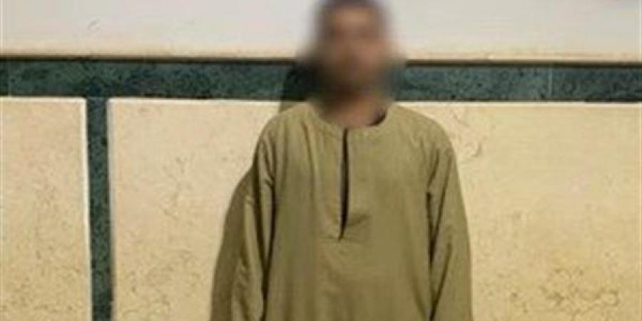 القبض
      على
      شخص
      أطلق
      أعيرة
      نارية
      أمام
      أحد
      المنازل
      بسوهاج