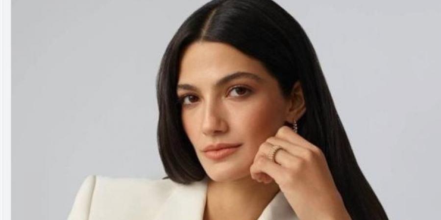 لأول
      مرة..
      تارا
      عماد
      تدخل
      عالم
      الغناء
      في
      رمضان
      2026
      (ما
      القصة؟)