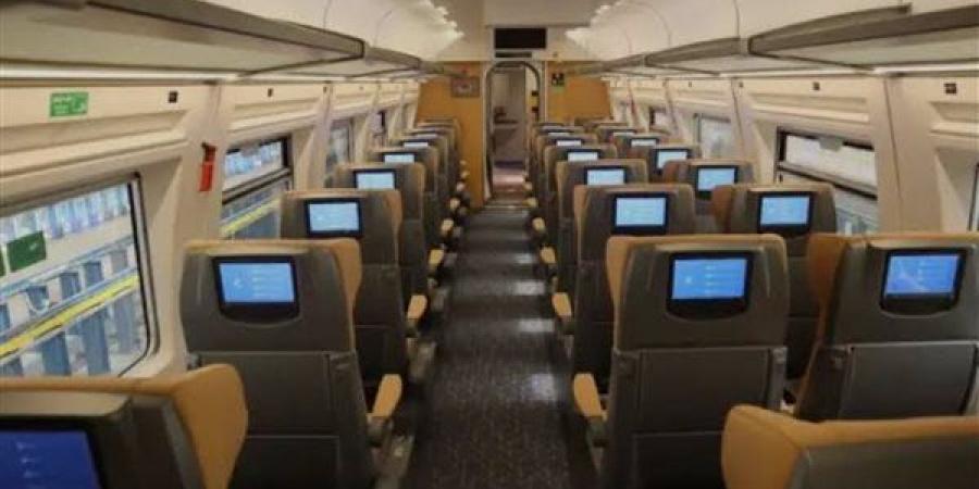 مواعيد
      قطار
      تالجو
      أسرع
      قطارات
      السكة
      الحديد
      اليوم
      الجمعة