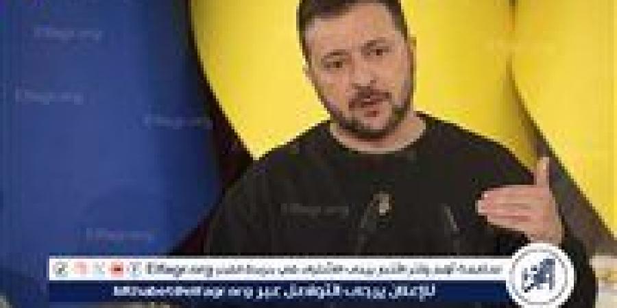 زيلينسكي:
      اتفقت
      مع
      ترامب
      على
      عقد
      لقاء
      قريب
      لبحث
      مسار
      المفاوضات
      لإنهاء
      الحرب