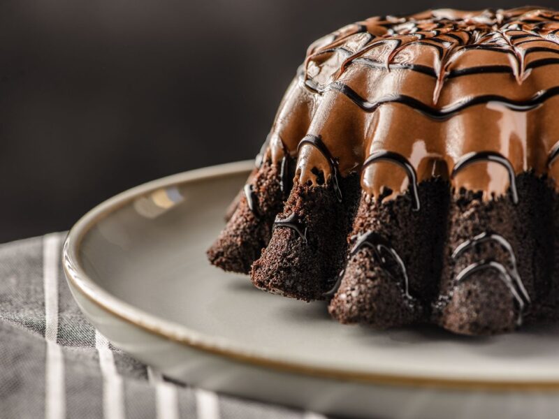 تعرف علي طريقة عمل النوتيلا في نص الكيكة تعمل حلوى ناعمة بالمكونات