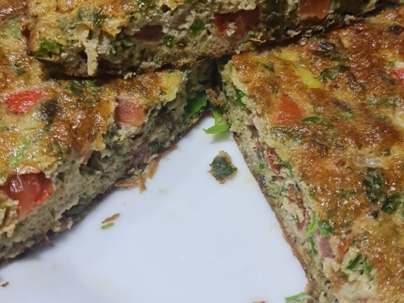 طريقة تحضير عجة بيض بالخضار تطلع مظبوطة في دقائق