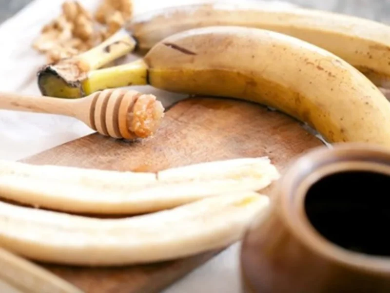 طريقة عمل ماسك الموز والعسل للبشرة الجافة والمتعبة