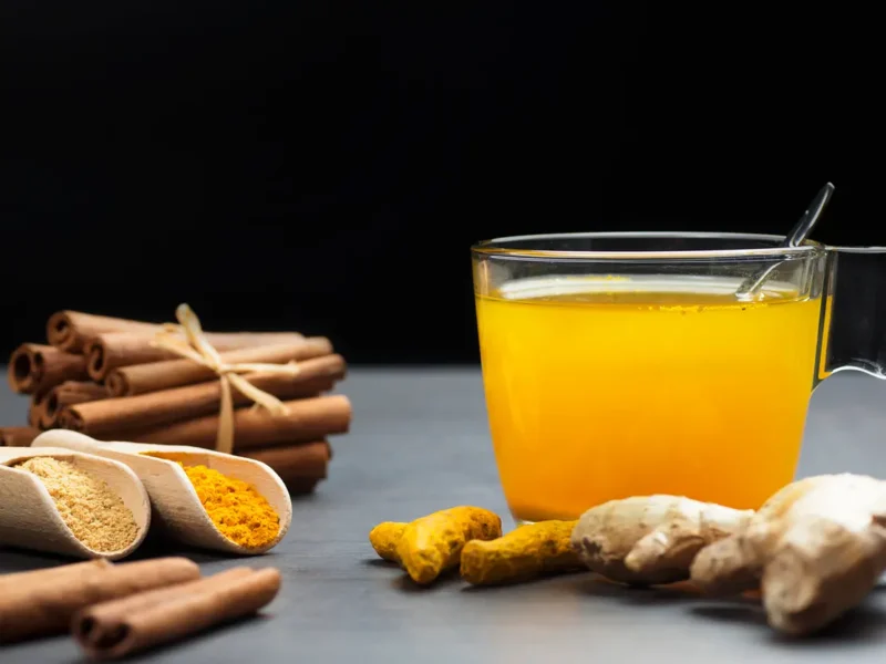 طريقة عمل مشروب القرفة في دقائق بخطوات سهلة  وفايدته للجسم جبارة